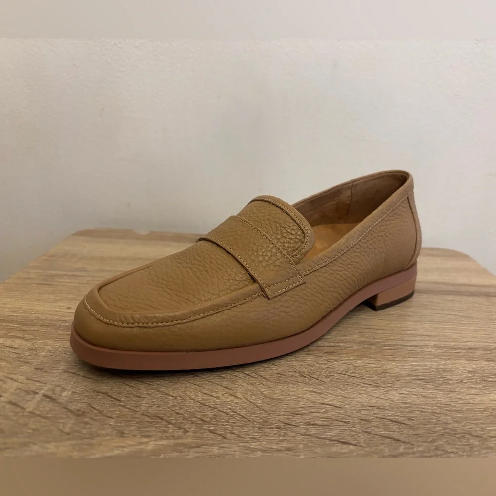 Vionic leather Square toe loafers Shoes Size 6.5